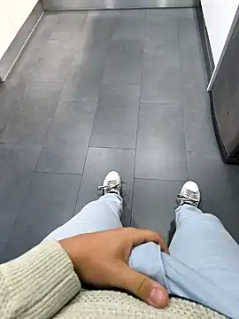 Snapshot of cricrimsBarcelona chatting on 15, 1, 2025 cricrimsBarcelona online show from 15, 1, 2025