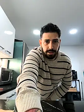 Snapshot of cricrimsBarcelona chatting on 28, 2, 2025 cricrimsBarcelona online show from 28, 2, 2025