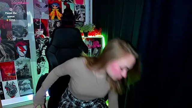 LianaBright online show from 13, 2, 2026