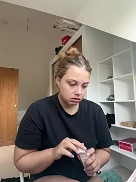 Snapshot of Krystal_Tx chatting on 25, 9, 2025 Krystal Tx online show from 25, 9, 2025