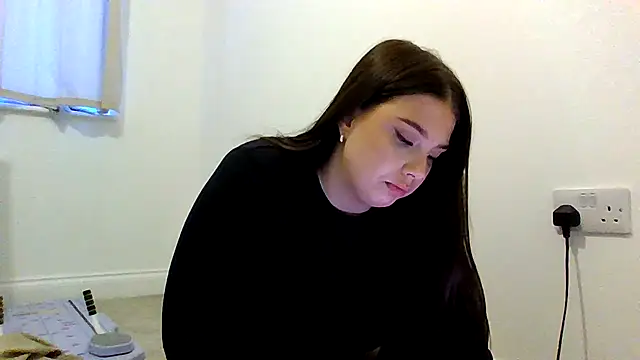 Krystal Tx online show from 8, 4, 2026