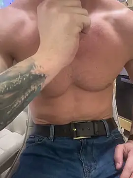 Snapshot of AlexGWoW chatting on 9, 1, 2025 AlexGWoW online show from 9, 1, 2025