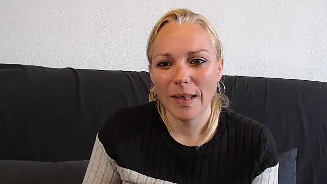 Doucelouve9 online show from 2, 3, 2026