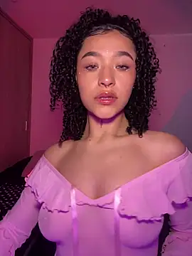 Crystal Dluna online show from 28, 11, 2025