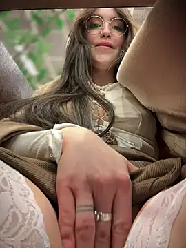Snapshot of meow_girl chatting on 18, 2, 2025 meow girl online show from 18, 2, 2025