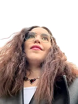 meow girl online show from 11, 11, 2025