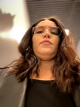 meow girl online show from 19, 11, 2025