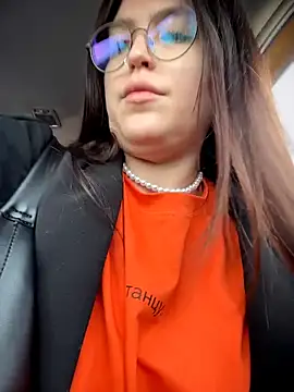 meow girl online show from 9, 5, 2026