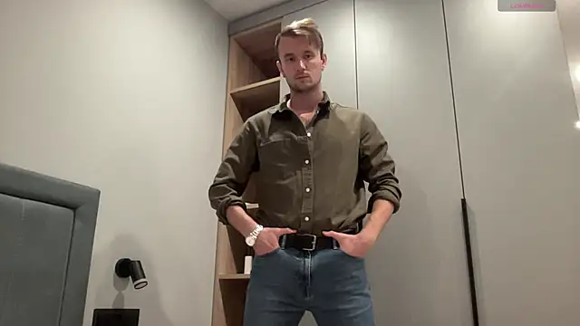 Snapshot of cute_mark chatting on 13, 9, 2025 cute mark online show from 13, 9, 2025