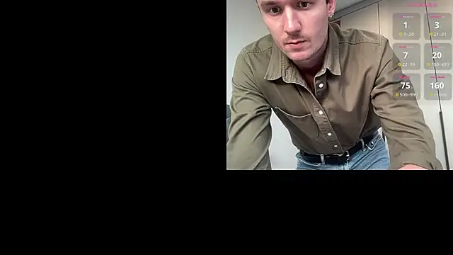 Snapshot of cute_mark chatting on 17, 9, 2025 cute mark online show from 17, 9, 2025