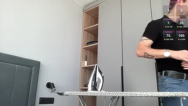 Snapshot of cute_mark chatting on 28, 9, 2025 cute mark online show from 28, 9, 2025