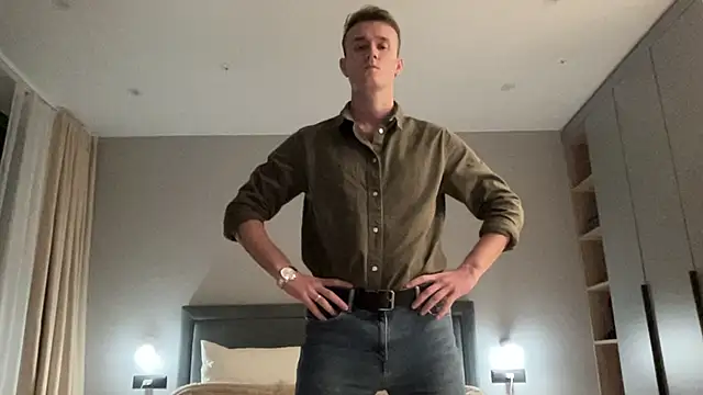 Snapshot of cute_mark chatting on 1, 11, 2025 cute mark online show from 1, 11, 2025