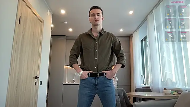 Snapshot of cute_mark chatting on 15, 11, 2025 cute mark online show from 15, 11, 2025