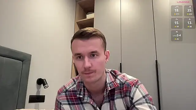 Snapshot of cute_mark chatting on 2, 12, 2025 cute mark online show from 2, 12, 2025