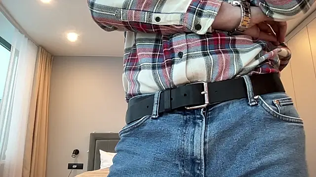 Snapshot of cute_mark chatting on 23, 12, 2025 cute mark online show from 23, 12, 2025