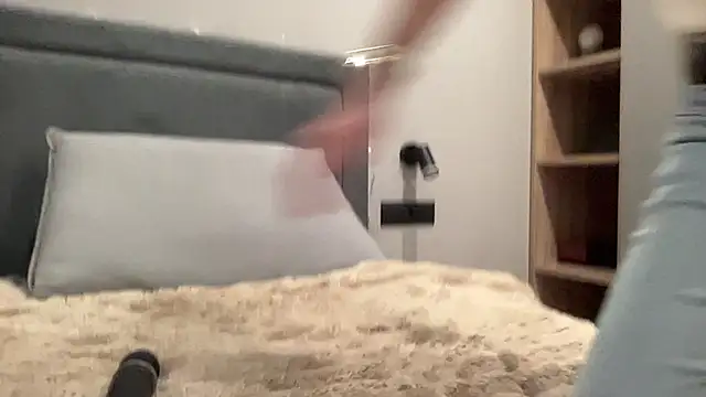 Snapshot of cute_mark chatting on 5, 1, 2026 cute mark online show from 5, 1, 2026