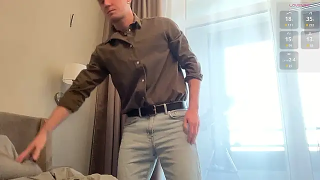 Snapshot of cute_mark chatting on 21, 2, 2026 cute mark online show from 21, 2, 2026