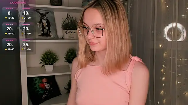 Snapshot of ms_elizabethqueen chatting on 3, 2, 2025 ms elizabethqueen online show from 3, 2, 2025