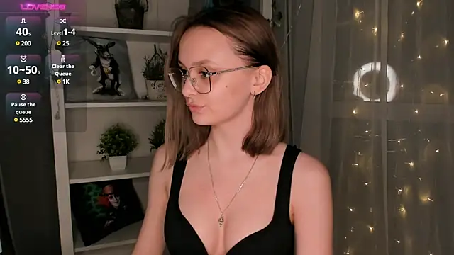 Snapshot of ms_elizabethqueen chatting on 14, 2, 2025 ms elizabethqueen online show from 14, 2, 2025