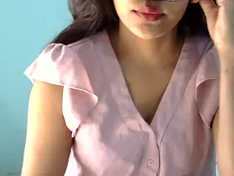 Snapshot of Nehasingh2024 chatting on 11, 11, 2025 Nehasingh2024 online show from 11, 11, 2025