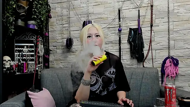 Snapshot of CruelMistress chatting on 10, 9, 2025 CruelMistress online show from 10, 9, 2025