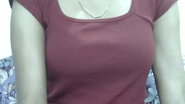 Snapshot of _FluffyHxney_ chatting on 8, 8, 2026 FluffyHxney online show from 8, 8, 2026