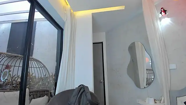 Venusflame   online show from 16, 12, 2025