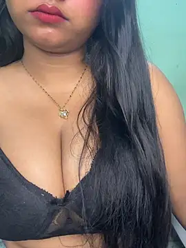 Snapshot of Ishaani_0 chatting on 5, 4, 2026 Ishaani 0 online show from 5, 4, 2026