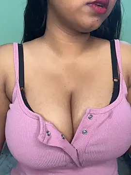 Snapshot of Ishaani_0 chatting on 8, 4, 2026 Ishaani 0 online show from 8, 4, 2026