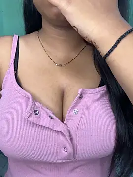 Snapshot of Ishaani_0 chatting on 14, 6, 2026 Ishaani 0 online show from 14, 6, 2026