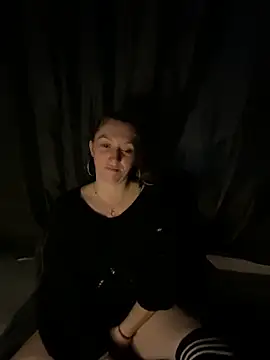 Snapshot of Stoner_BarbieXX chatting on 28, 6, 2026 Stoner BarbieXX online show from 28, 6, 2026