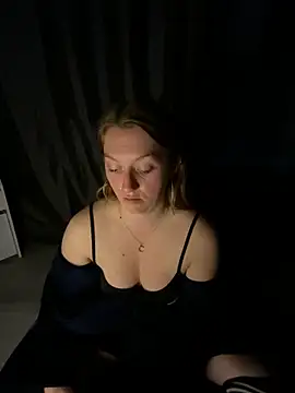 Snapshot of Stoner_BarbieXX chatting on 30, 6, 2026 Stoner BarbieXX online show from 30, 6, 2026