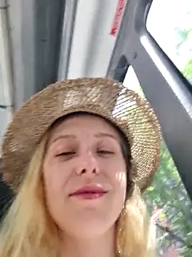 Snapshot of Public_Katrisha chatting on 21, 10, 2025 Public Katrisha online show from 21, 10, 2025