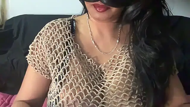 Snapshot of SCARLET-SANTANA chatting on 7, 12, 2024 SCARLET-SANTANA online show from 7, 12, 2024