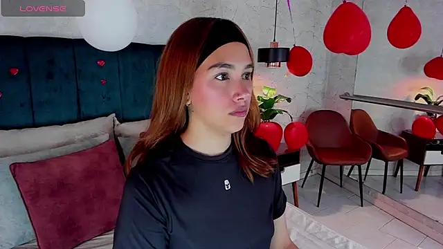 Snapshot of AdeleAndersonn chatting on 18, 2, 2026 AdeleAndersonn online show from 18, 2, 2026