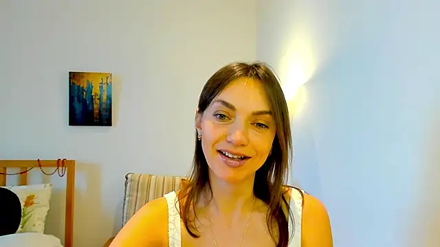 Snapshot of LovelyeeMia chatting on 23, 12, 2024 LovelyeeMia online show from 23, 12, 2024