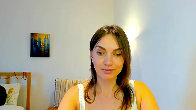 Snapshot of LovelyeeMia chatting on 23, 12, 2024 LovelyeeMia online show from 23, 12, 2024