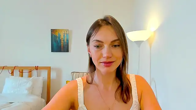 Snapshot of LovelyeeMia chatting on 2, 1, 2025 LovelyeeMia online show from 2, 1, 2025