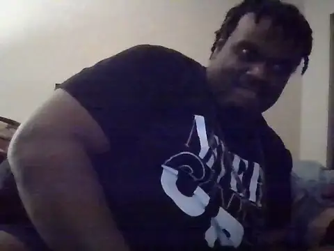 Snapshot of BigBossaNova69 chatting on 4, 12, 2025 BigBossaNova69 online show from 4, 12, 2025