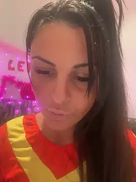 Snapshot of lenalux chatting on 6, 5, 2026 lenalux online show from 6, 5, 2026