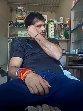 Snapshot of Priynkarani chatting on 7, 1, 2026 Priynkarani online show from 7, 1, 2026