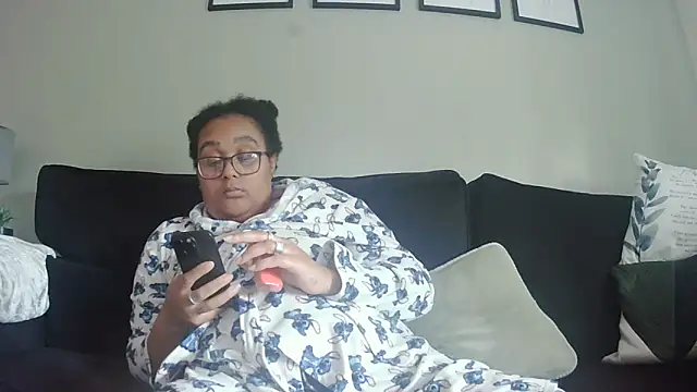 vanilla chocolate23 online show from 3, 11, 2025