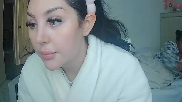 vanilla chocolate23 online show from 4, 12, 2025