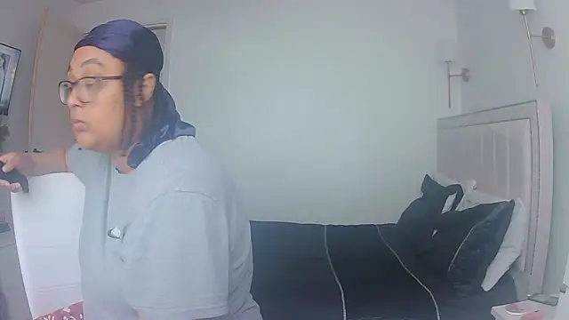 Snapshot of vanilla_chocolate23 chatting on 8, 5, 2026 vanilla chocolate23 online show from 8, 5, 2026