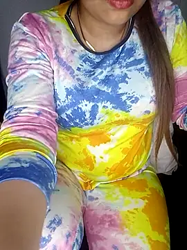 Snapshot of Loolly chatting on 12, 3, 2025 Loolly online show from 12, 3, 2025