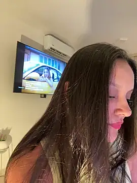 kenndall 21 online show from 15, 11, 2025