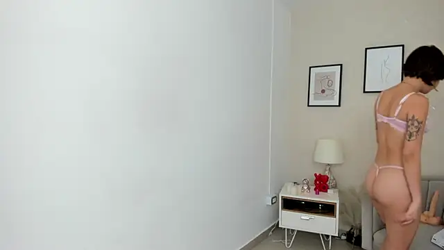 Snapshot of Hellen_coy chatting on 5, 3, 2025 Hellen coy online show from 5, 3, 2025