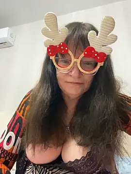 ZaraFay online show from 5, 1, 2026