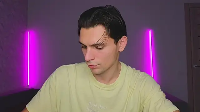 denlover1 online show from 18, 2, 2026