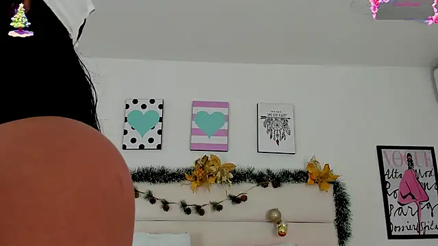 Snapshot of JoslinEvans chatting on 17, 12, 2025 JoslinEvans online show from 17, 12, 2025